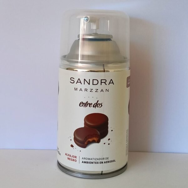 Aerosol Alfajor negro de Sandra Marzzán